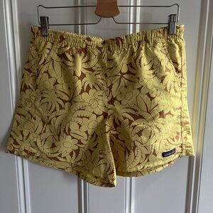 Patagonia Women's Yellow Floral Baggies Shorts WMs Size LG NWOT